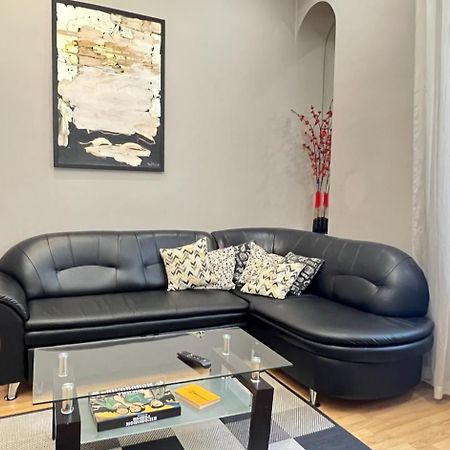 Apartment Lesya Kurbasa 利沃夫 外观 照片