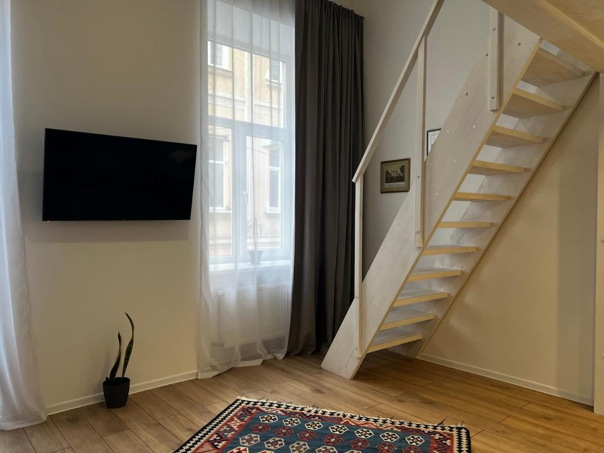 Apartment Lesya Kurbasa 利沃夫 外观 照片