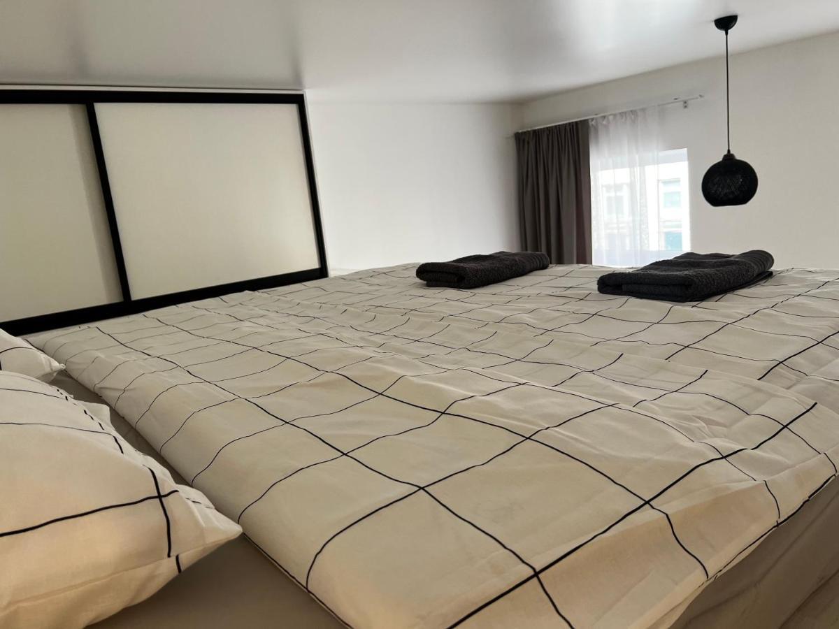 Apartment Lesya Kurbasa 利沃夫 外观 照片