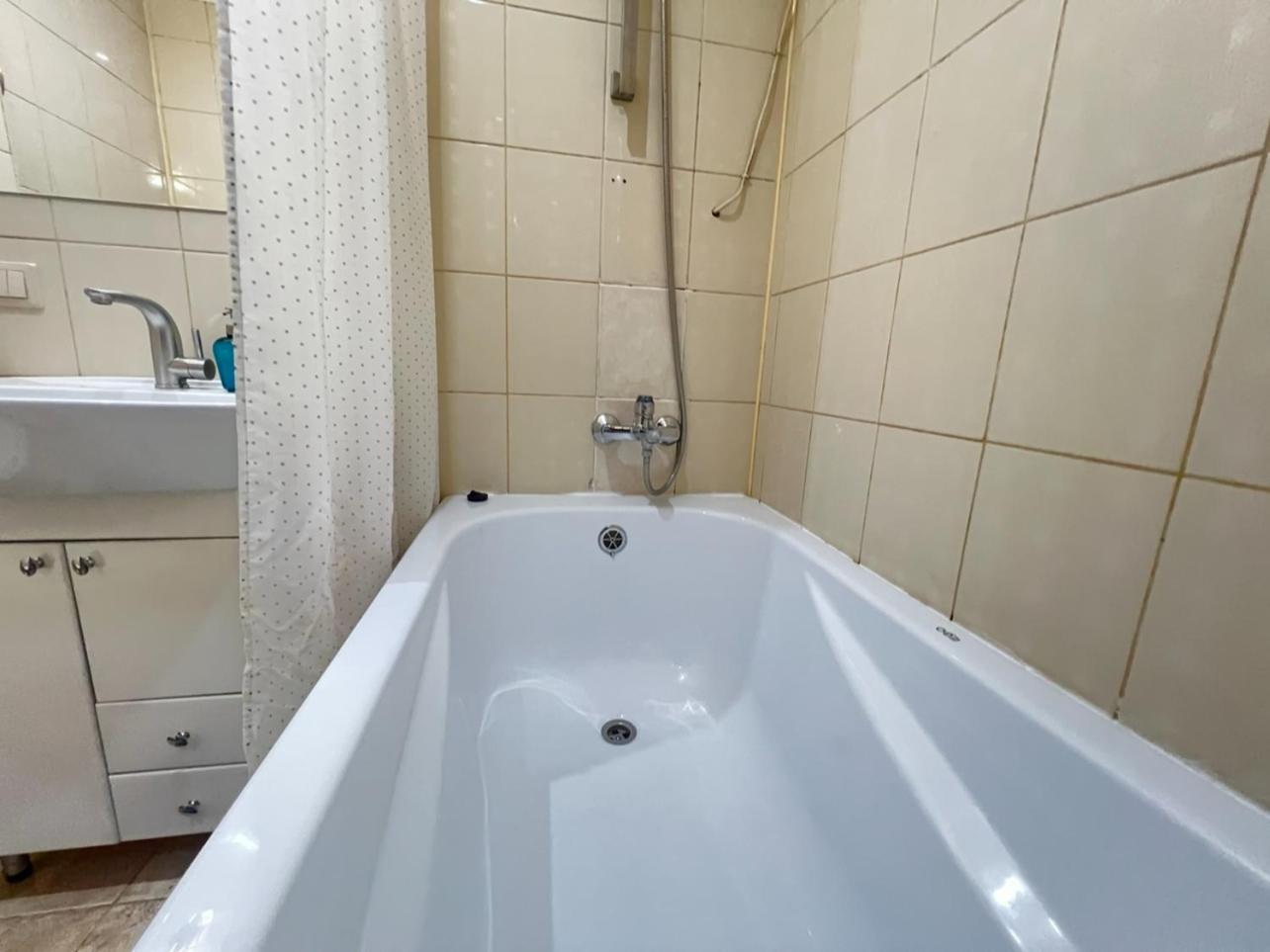 Apartment Lesya Kurbasa 利沃夫 外观 照片