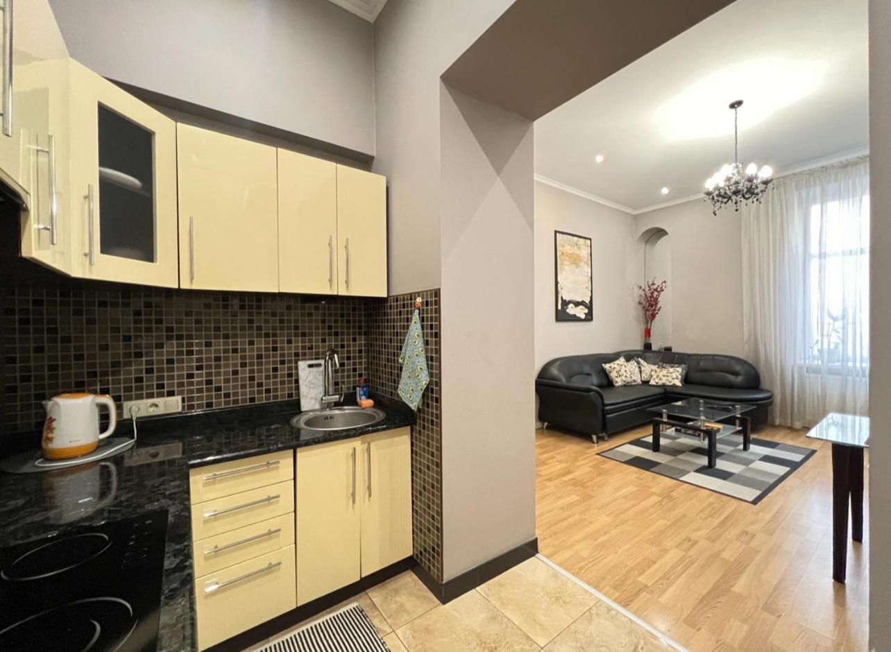 Apartment Lesya Kurbasa 利沃夫 外观 照片