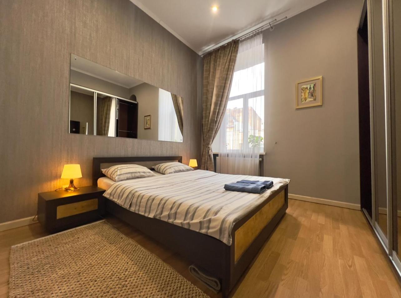 Apartment Lesya Kurbasa 利沃夫 外观 照片